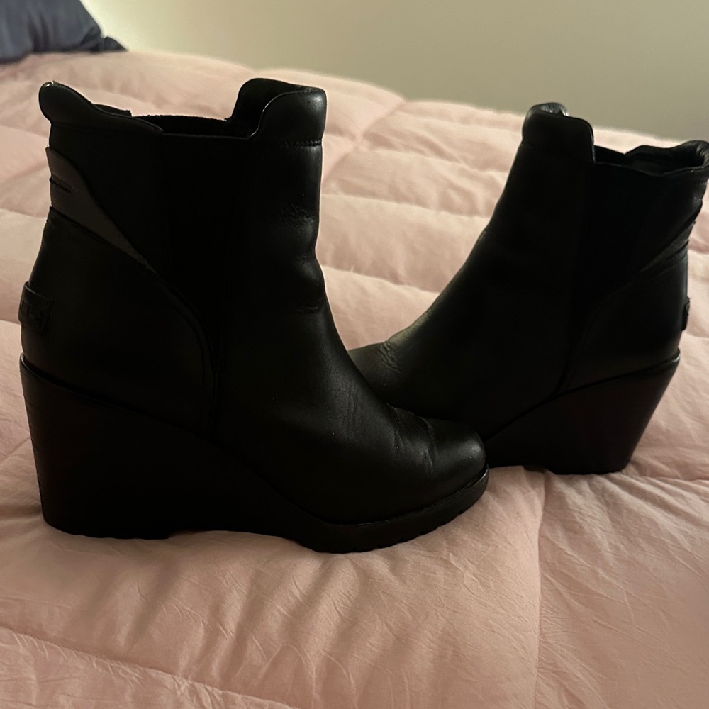 Sorel Black Wedge Ankle Boots